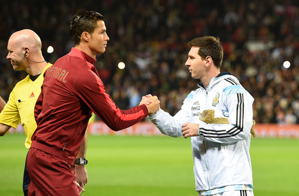 Deco: Ronaldo đại diện cho sự trưởng thành và thay đổi, Messi là thiên tài, tôi muốn thấy họ ở cùng một đội