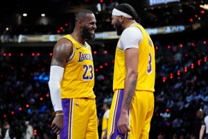 Bỏ qua: Lakers thống trị Timberwolves còn lại, lông mày rậm là quái vật & James xé nát đối thủ