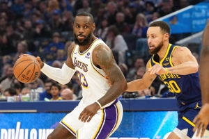 Xem trước trận play-off? Lakers trở lại sân nhà trong lịch thi đấu sân nhà thứ tư liên tiếp, với trận đấu đầu tiên với Warriors vào ngày mốt.