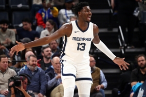 Hiệu quả làm cho việc ngăn ngừa thất bại trở nên khó khăn! Jaren Jackson Jr. thực hiện 7 trong số 11 cú sút và 3 trong số 4 quả ba điểm, đóng góp 19 điểm, 6 rebound và 7 kiến ​​​​tạo