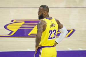 Bỏ qua: Tôi đoán Lakers không có niềm tin nếu không có LeBron hôm nay Russell là kẻ thua cuộc.