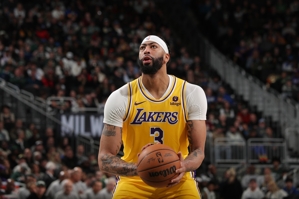 Phóng viên nổi tiếng: Big Eyebrow đang chơi phong độ tốt nhất trong sự nghiệp. Đây là lý do khiến Lakers vẫn giữ được vị thế như hiện tại.