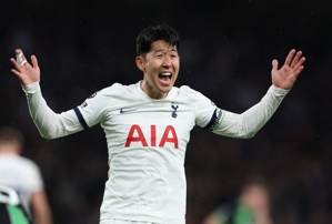 Thames: Son Heung-min sẽ tự nguyền rủa mình vì bỏ lỡ cơ hội ghi bàn, phải về nhà tập vật lý trị liệu 2 tiếng mỗi đêm