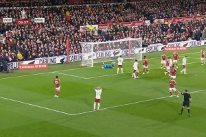 FA Cup-Manchester United đánh bại Forest 1-0 để tiến vào top 8. Casemiro đánh bại Onana ở phút 89 và nhiều lần cứu thua.