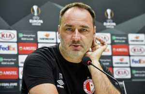 HLV Slavia Praha: Milan thi đấu không đặc biệt tốt, tôi rất chắc chắn rằng chúng tôi có thể thắng trên sân nhà