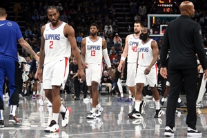 Clippers sẽ thi đấu với 76ers vào sáng mai: Tất cả cầu thủ Clippers đều khỏe mạnh còn Oubre thì nghi ngờ.